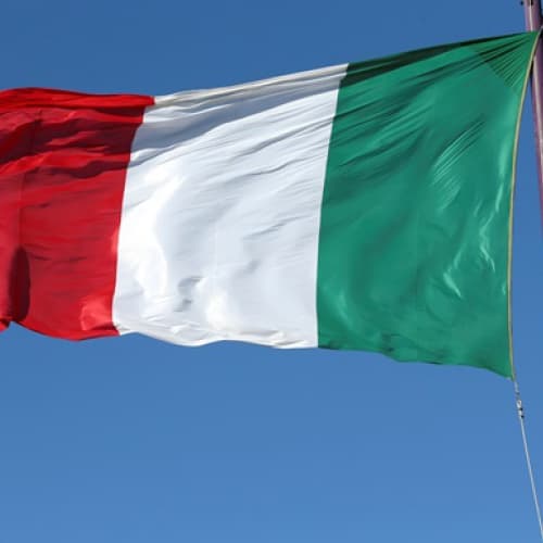 Росію від жорстких санкцій захищає Італія