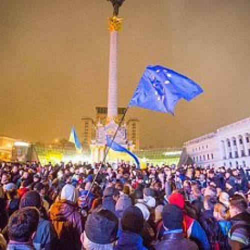 Річницю Євромайдану в Україні відзначили новими «майданами»