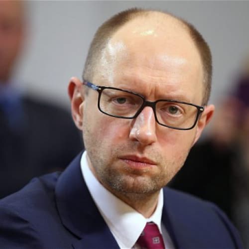 Il PM Yatseniuk in conferenza con la comunita imprenditoriale