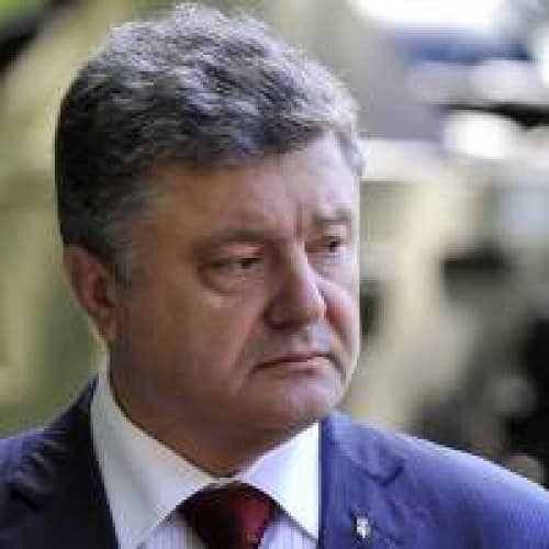 Poroshenko sigla l’accordo di programma 2017
