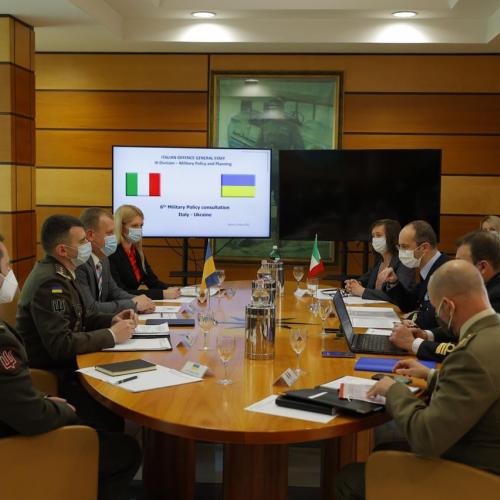 Consultazioni politiche e militari tra Italia e Ucraina