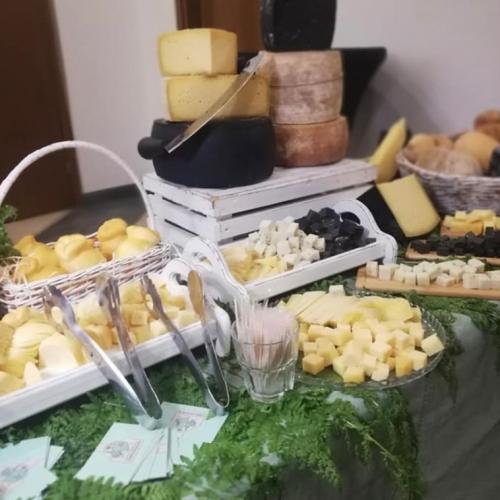 Зацікавленість українців у створенні унікальних сирів та продажу сирної продукції